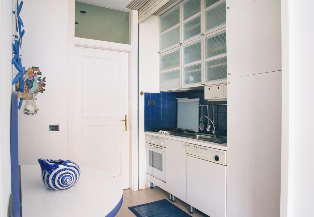 A Conchija Blu Apartment ปอร์โตเวเนเร ภายนอก รูปภาพ