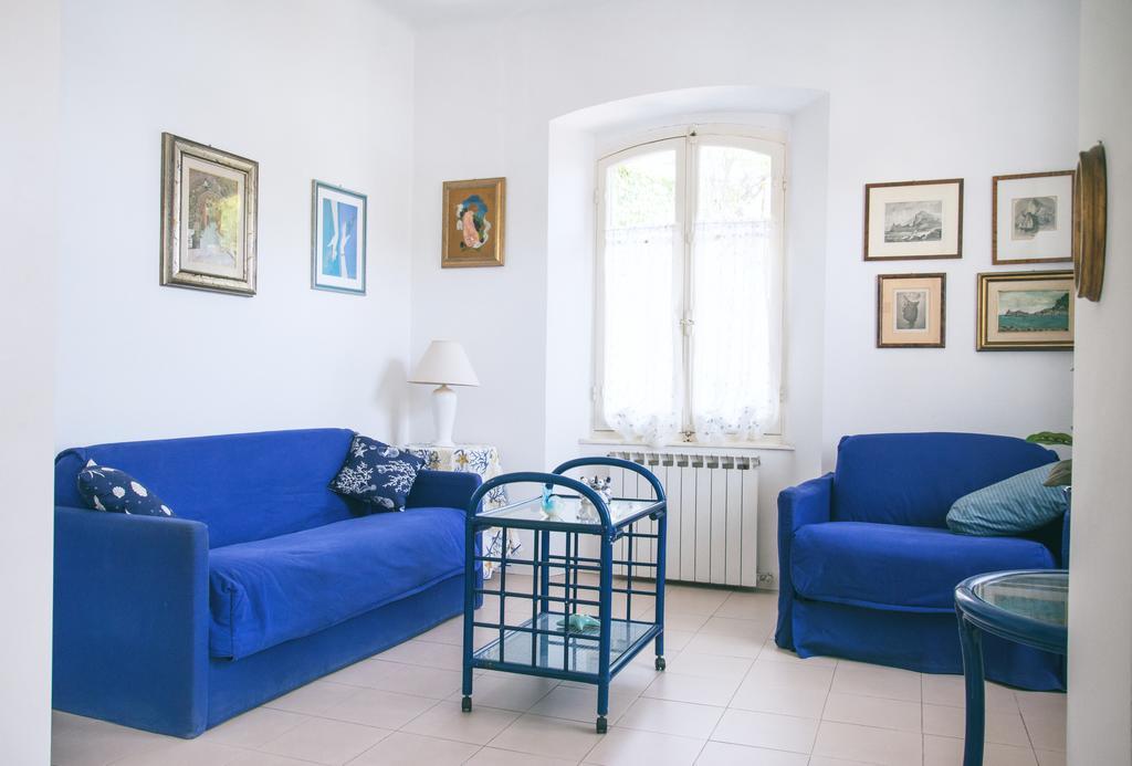 A Conchija Blu Apartment ปอร์โตเวเนเร ภายนอก รูปภาพ